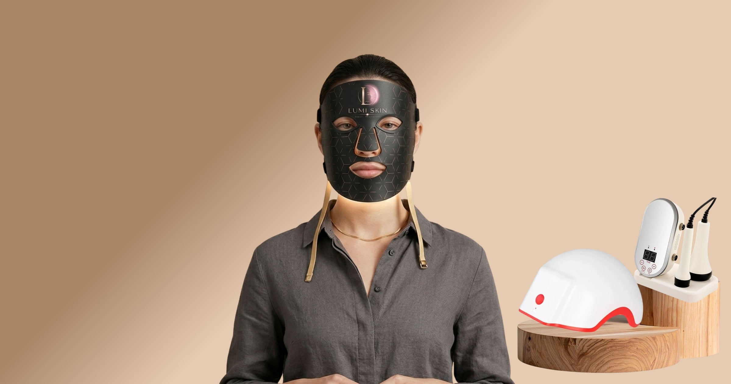 Clinic-Grade
<em>Skin Technology</em>
At Home